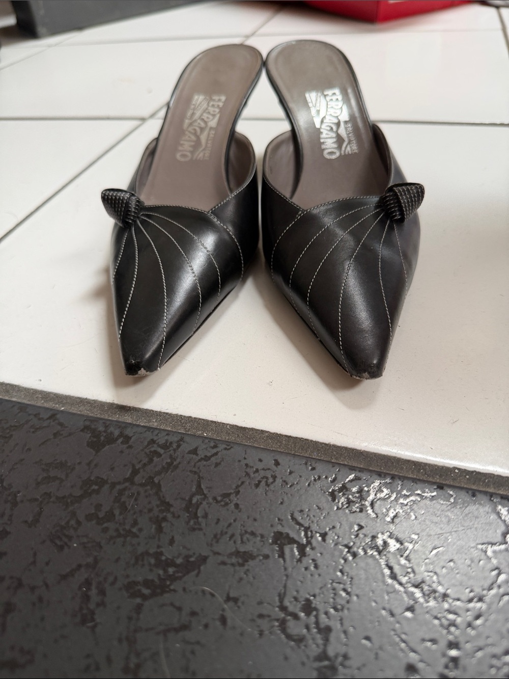 Salvatore Ferragamo Black Leather Pointed Knot Mules